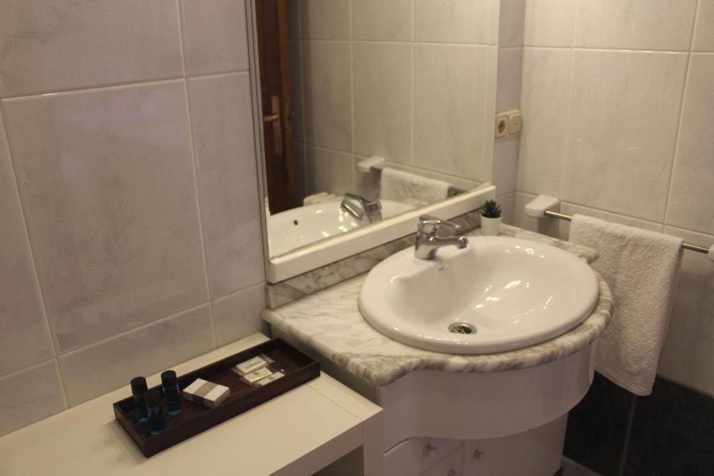 Hotel La Zubia , Granada Kültér fotó